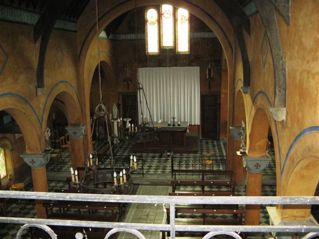 Nef de l'église de Germaine avant travaux